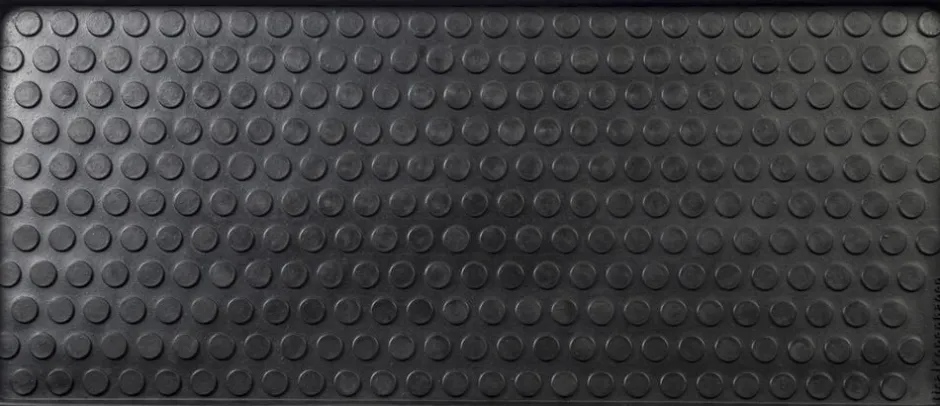 Sale Skobakke i gummi 88x38 cm. Gulvtæpper