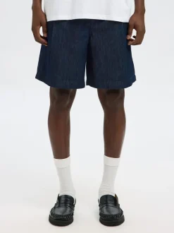 Selected Shorts><noscript><img width=