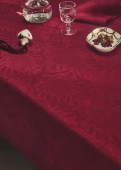 Stjerne Riflet Jul dug, rød, 145 x 270 cm-Royal Copenhagen Discount