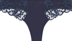 Dame Simone Pérèle Trusser><noscript><img width=