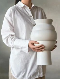 Tortus Archie vase No4 white-Knabstrup Keramik Outlet