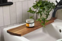 Vitamin C Glow Boosting Moisturiser-The Body Shop