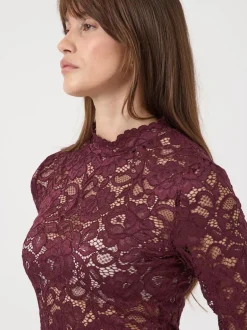 Dame YAS T-Shirts & Toppe><noscript><img width=